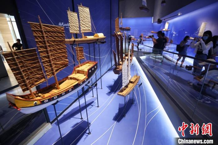 该馆的建成开放,是江苏推进大运河国家文化公园重点建设区的一个重要内容。 泱波 摄 该馆的建成开放,是江苏推进大运河国家文化公园重点建设区的一个重要内容。 泱波 摄