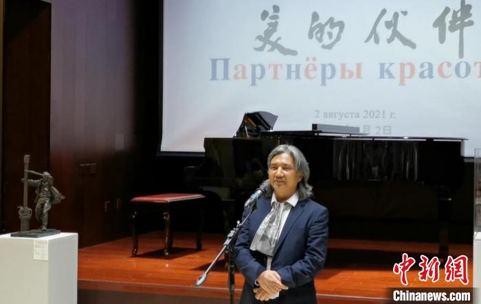 中国美术馆馆长吴为山在展览开幕式上致辞 李湘琪 摄 中国美术馆馆长吴为山在展览开幕式上致辞 李湘琪 摄