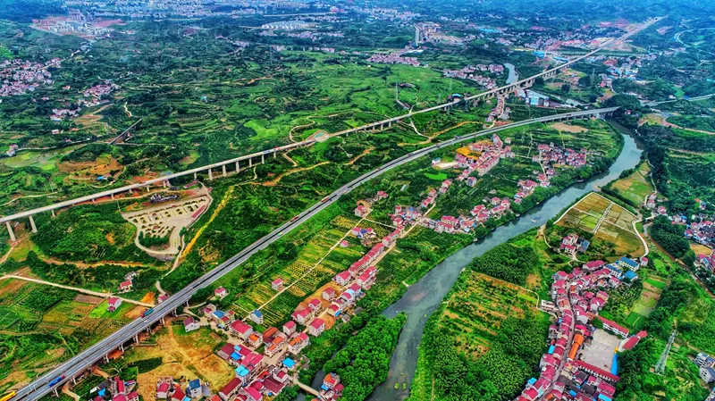 两条“神仙”高铁,今日开通