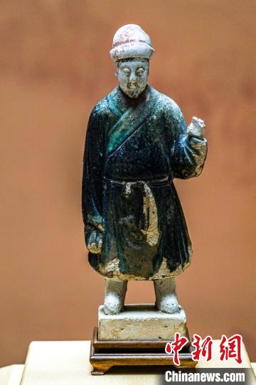 海外友人捐赠的陶俑。　上海博物馆 供图