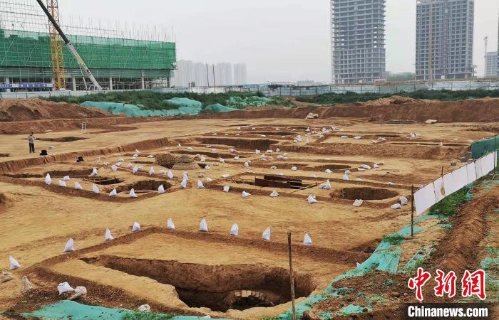 资料图：济南东部地区发现元代墓葬群。　赵晓 摄