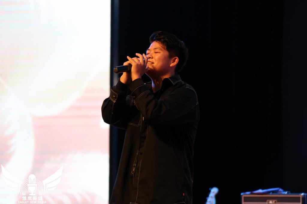 铁道运输学院 张宸浩 《空白格》