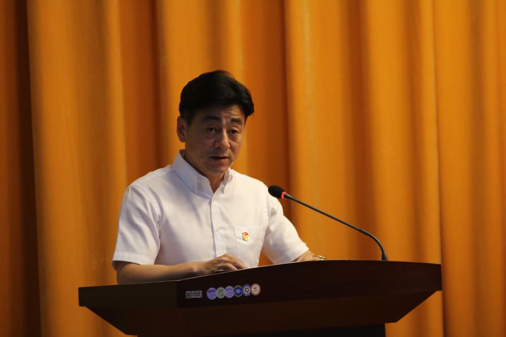 共青团吉林市委组织部部长曲彤代表讲话