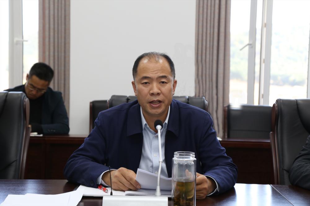 曹炳志作专题报告