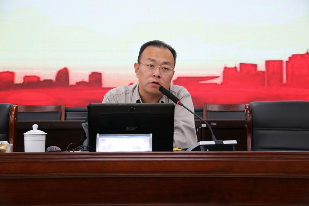 市委党校副校长王宇同志讲座中